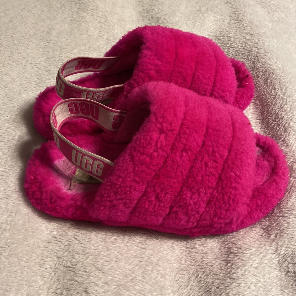 Girls Ugg Slides - Picture 4 of 7